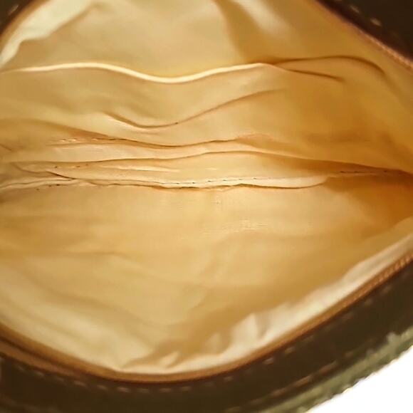 Gold Metal Mesh Purse Evening Bag Long Chain Zip Closure Cross Body 8.5" x 6" - Picture 5 of 8